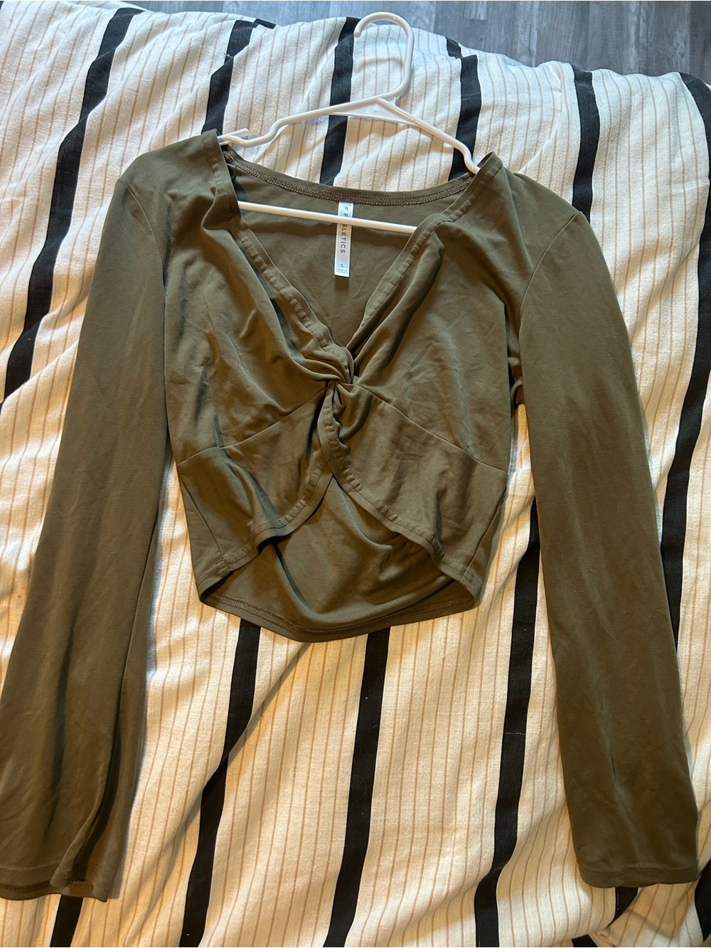 Fabletics Olive Twist-Front Long Sleeve Crop Top